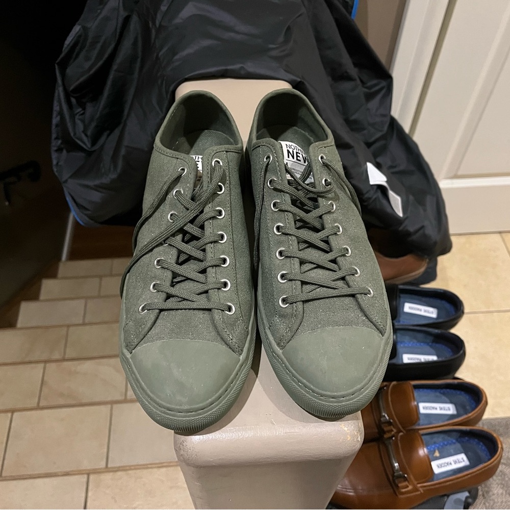 Nothing new size 9 sneakers ( 100% made from recycled material)